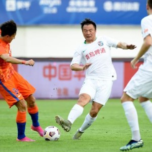 乐鱼体育登录入口-青岛队铁桶阵崩了又要为保级而战 近3战0进球